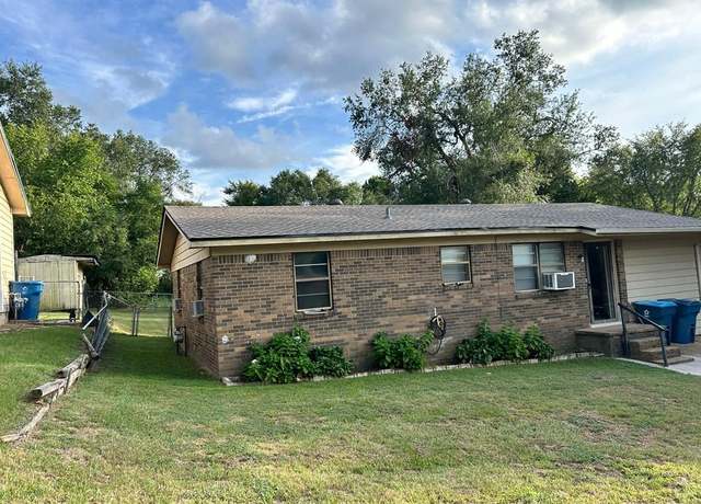 Property at 611 Walnut Cir, Athens, TX 75751, 3 beds, 1 bath
