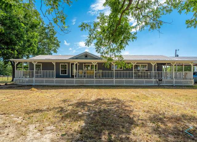 Property at 29119 St Hwy 19 N, Athens, TX 75752, 3 beds, 2 baths