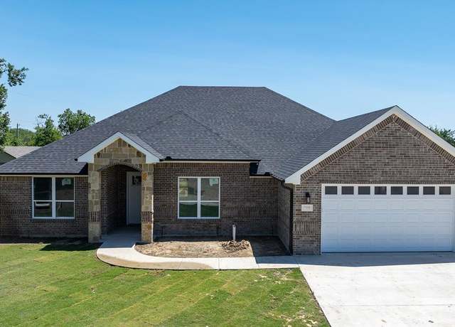 Property at 719 Cobblestone Cir, Mabank, TX 75147, 4 beds, 3 baths