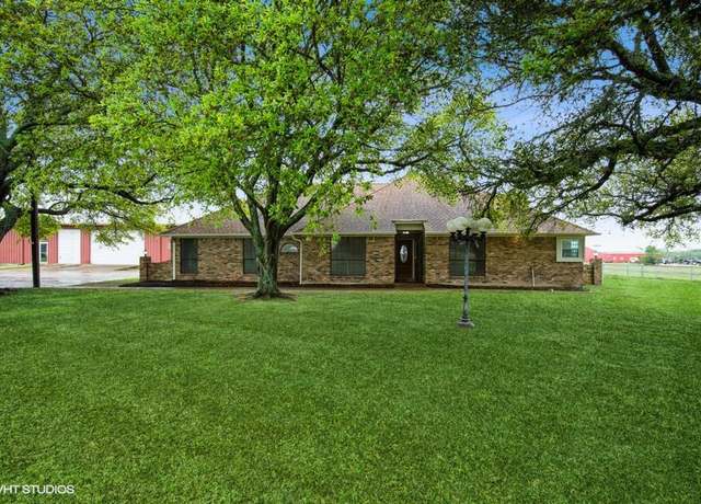 Property at 19179 St Hwy 64, Canton, TX 75103, 2 beds, 2.5 baths
