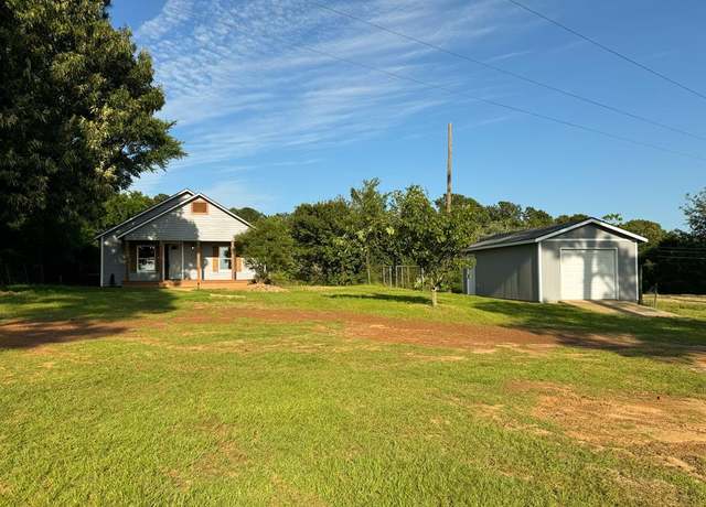 Property at 8800 St Hwy 19, Palestine, TX 75803, 2 beds, 2 baths
