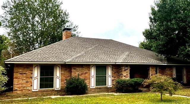 Photo of 1127 Hillside Dr, Athens, TX 75751
