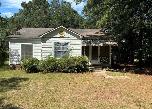 Property at 2051 Airport Dr, Ellisville, MS 39440, 2 beds, 1 bath