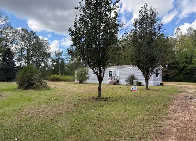 Property at 1019 Friendship Cir, Mccomb, MS 39648, 3 beds, 2 baths