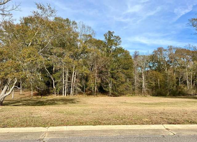 Property at 4 Joshbury Cir, Laurel, MS 39443