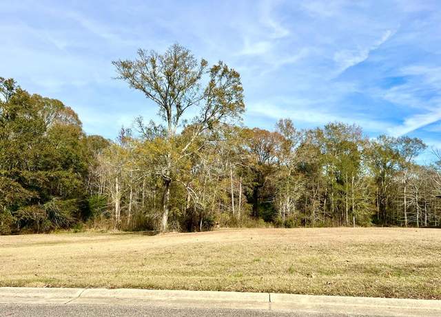 Property at 6 Joshbury Cir, Laurel, MS 39443