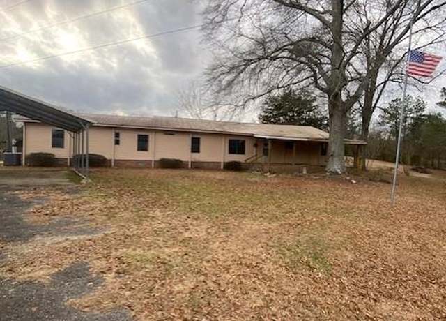 Property at 243 Hwy 28 West, Laurel-county, MS 39443, 4 beds, 2 baths