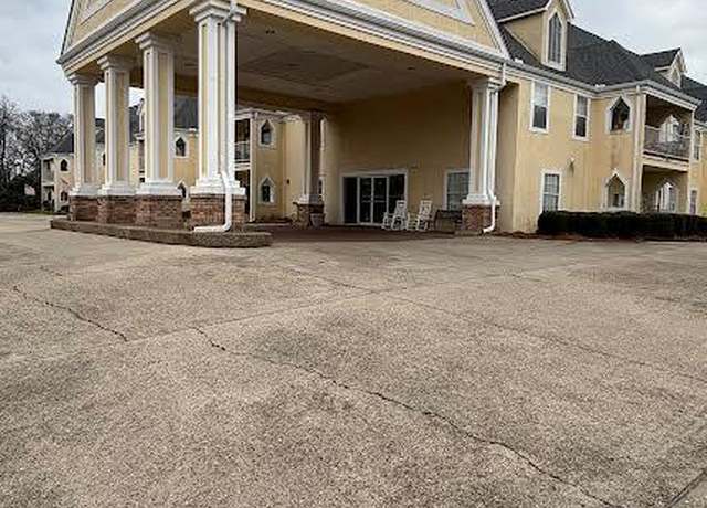 Property at 300 Mason St. #206, Laurel, MS 39440, 3 beds, 2 baths