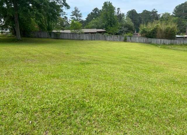 Property at lot 8 Briar Creek Cir, Laurel, MS 39440