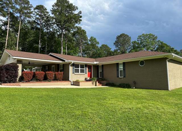 Property at 52 Tanglewood, Laurel, MS 39443, 3 beds, 2 baths