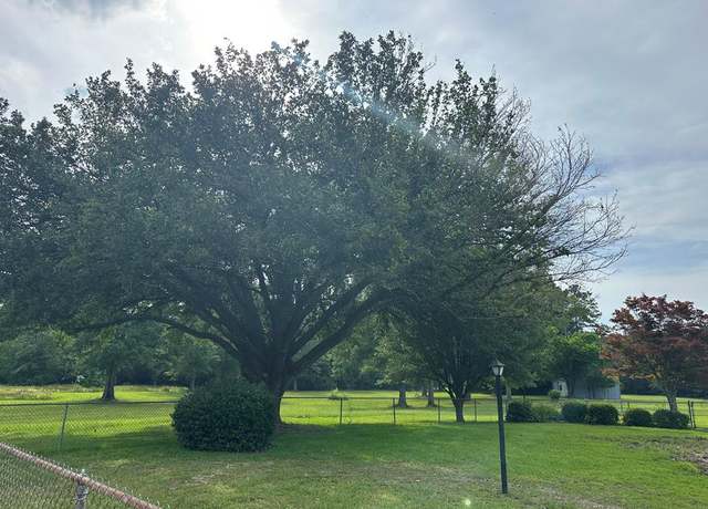 Property at 1990 Tuckers Crossing Rd, Ellisville, MS 39437