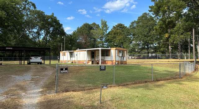 Photo of 106 Myrtle Ln, Louisville, MS 39339