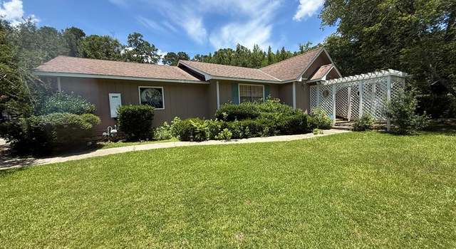 Photo of 1103 Walley Dr, Waynesboro, MS 39367