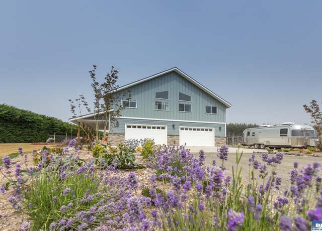 Property at 243 Maritime Dr, Port Angeles, WA 98362, 3 beds, 3 baths