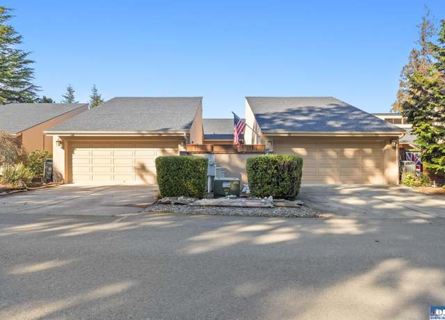 Property at 108 B Hilltop Dr, Sequim, WA 98382, 3 beds, 3 baths