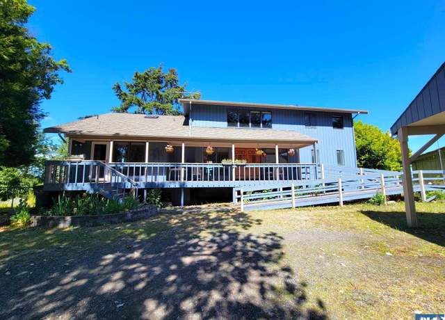 Property at 313 Chickadee Ln, Sequim, WA 98382, 5 beds, 3.5 baths