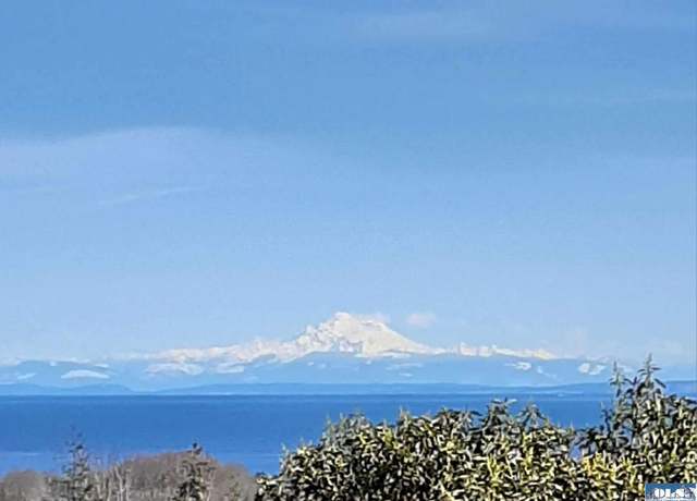 Property at 313 Chickadee Ln, Sequim, WA 98382, 5 beds, 3.5 baths