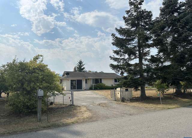 Property at 170 E Runnion Rd, Sequim, WA 98382, 2 beds, 1.5 baths
