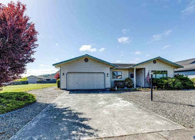 Property at 921 E Spruce St, Sequim, WA 98382, 3 beds, 2 baths
