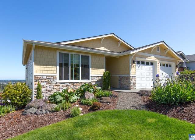 Property at 11 Jade Cir, Sequim, WA 98382, 2 beds, 3 baths