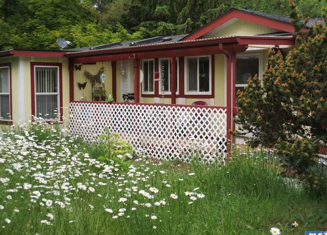 Property at 52 Ivy Ln, Port Angeles, WA, 2 beds, 2 baths