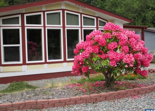 Property at 52 Ivy Ln, Port Angeles, WA, 2 beds, 2 baths