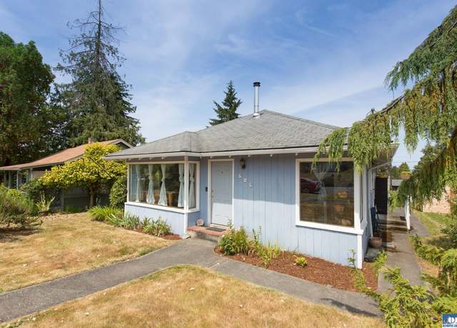 Property at 525 E 10th St, Port Angeles, WA 98362, 2 beds, 1 bath