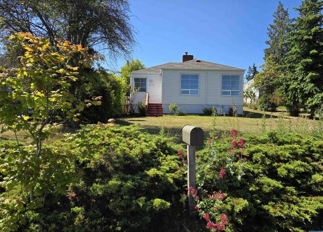 Property at 110 E Vashon Ave, Port Angeles, WA 98362, 2 beds, 1 bath