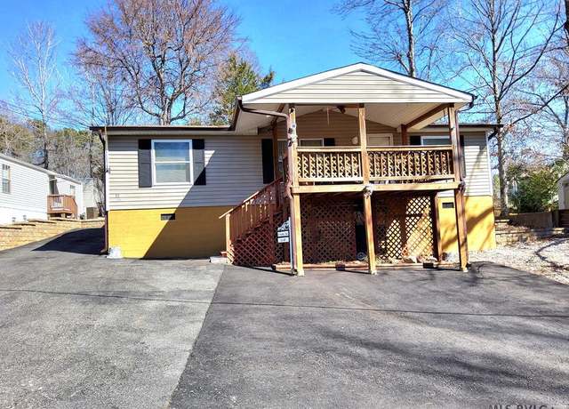 Property at 31 Feather Trl, Bracey, VA 23919, 3 beds, 2 baths