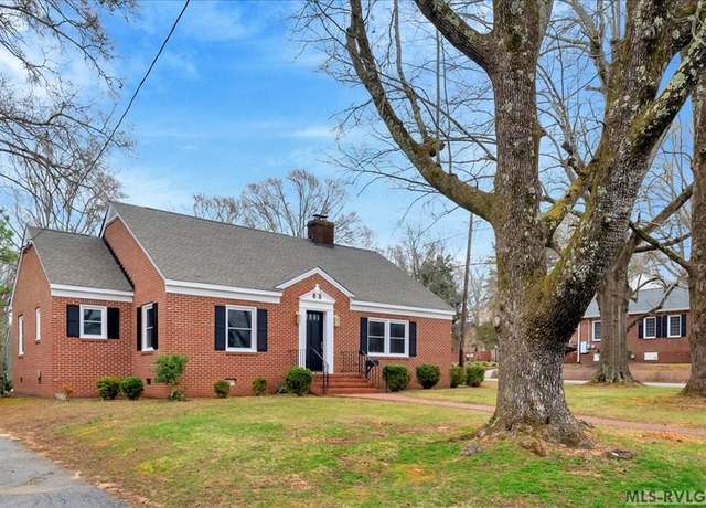 Property at 202 Chaptico Rd, South Hill, VA 23970, 3 beds, 2.5 baths
