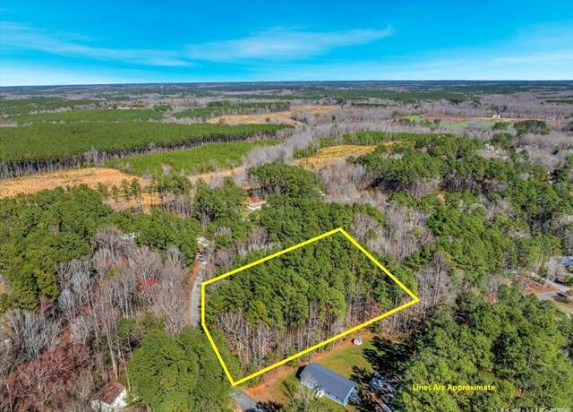 Property at 23 Hawthorne Dr, Bracey, VA 23919