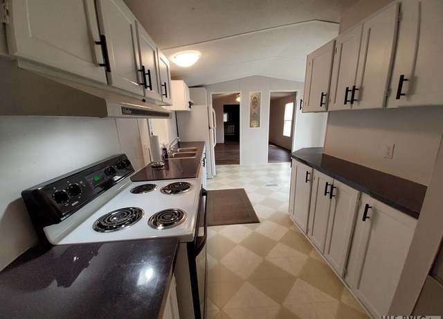 Property at 228 Chaco Trl, Bracey, VA 23919, 3 beds, 2 baths