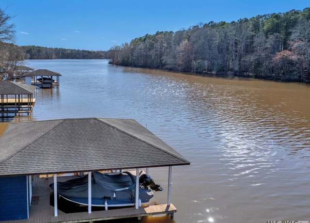 Property at 740 Summit Ln, Bracey, VA 23919, 3 beds, 2 baths
