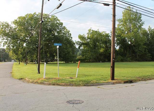 Property at 602 N King St, Winton, NC 27986