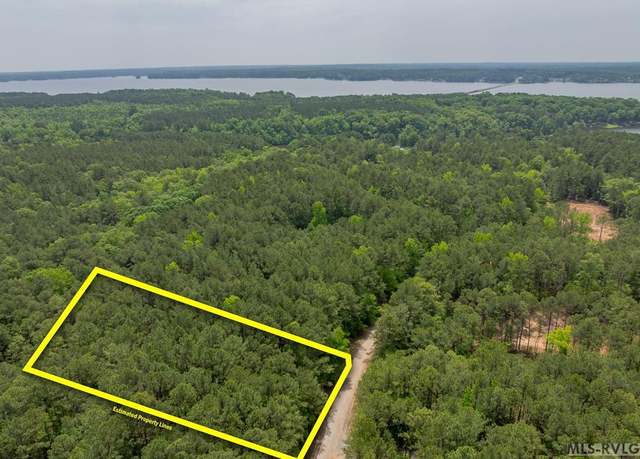 Property at 9 Shadowbrook Dr, Littleton, NC 27850