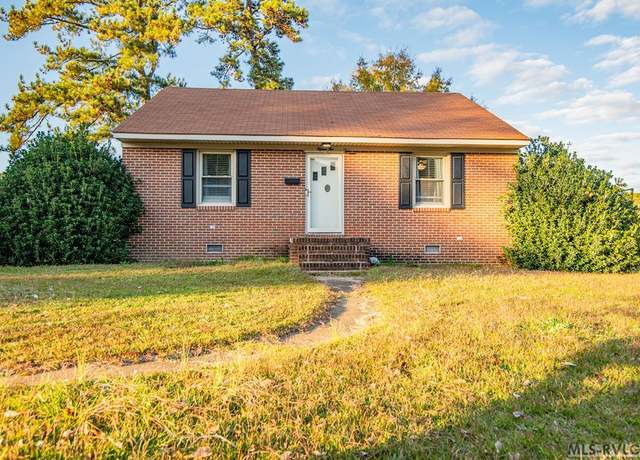 Property at 1510 Dogwood St, Roanoke Rapids, NC 27870, 3 beds, 2.5 baths