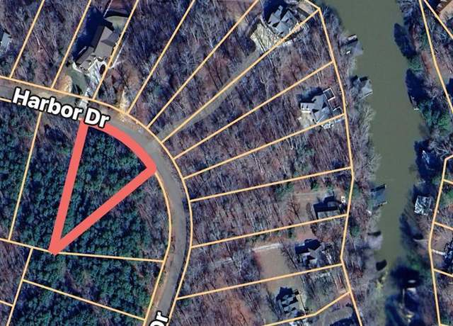 Property at 51 Harbor Dr, Macon, NC 27551