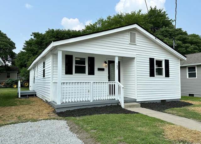 Property at 127 Harris Ave, Emporia, VA 23847, 3 beds, 2 baths