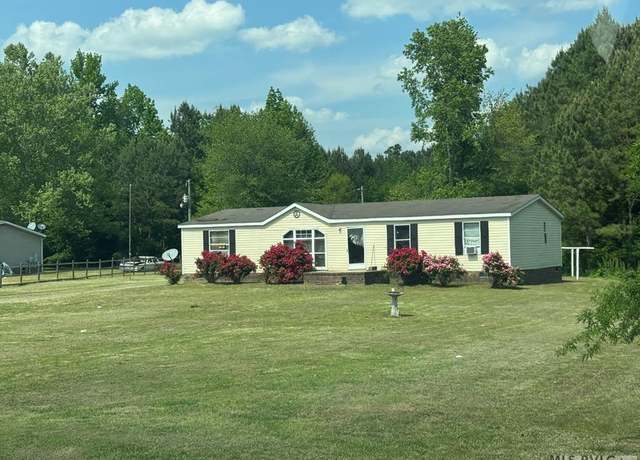 Property at 1050 Low Ground Rd, Emporia, VA, 3 beds, 2 baths