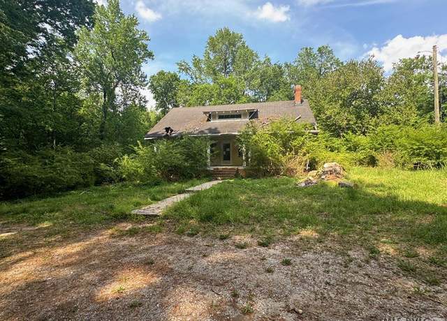 Property at 400 Wilkins Ave, Lawrenceville, VA 23868