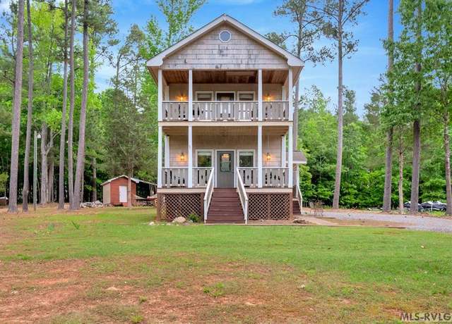 Property at 301 Wildwood Cir, Littleton, NC 27850, 2 beds, 2 baths