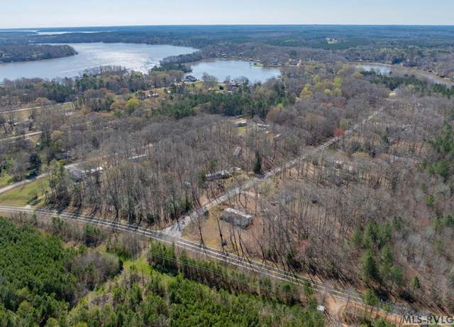 Property at 6 Nocarva Rd, Macon, NC 27551