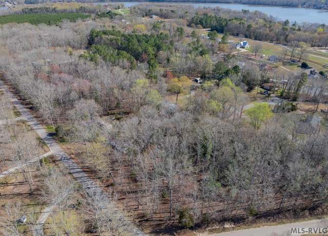 Property at 76 Oakwood Dr, Macon, NC 27551
