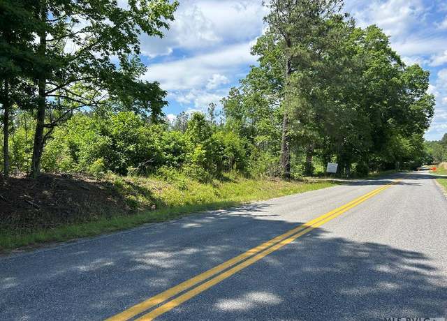 Property at 24 Baird Rd, Gasburg, VA 23857