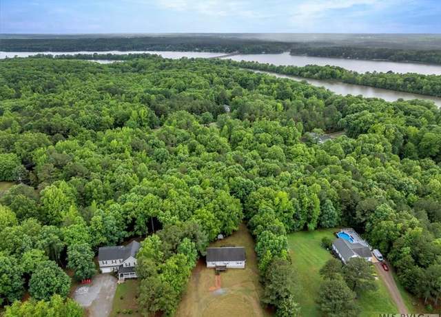 Property at 107 Kingswood St, Bracey, VA 23919, 3 beds, 2 baths