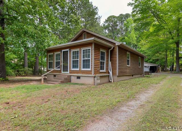 Property at 183 Club Dr, Littleton, NC 27850, 2 beds, 1.5 baths