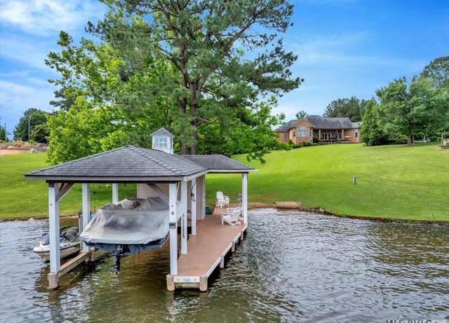 Property at 1640 Lindy Rd, Littleton, NC 27850, 4 beds, 3.5 baths