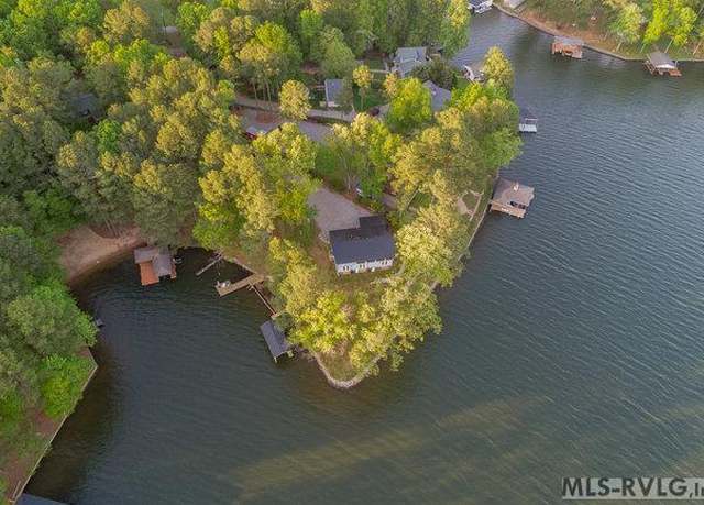 Property at 138 Lake Cir, Henrico, NC 27842, 3 beds, 3 baths