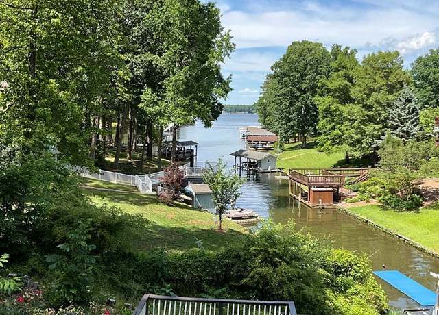 Property at 146 S Sunset Dr, Littleton, NC 27850, 3 beds, 2.5 baths