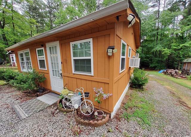 Property at 30 Haw Haw Trl, Bracey, VA 23919, 2 beds, 1 bath